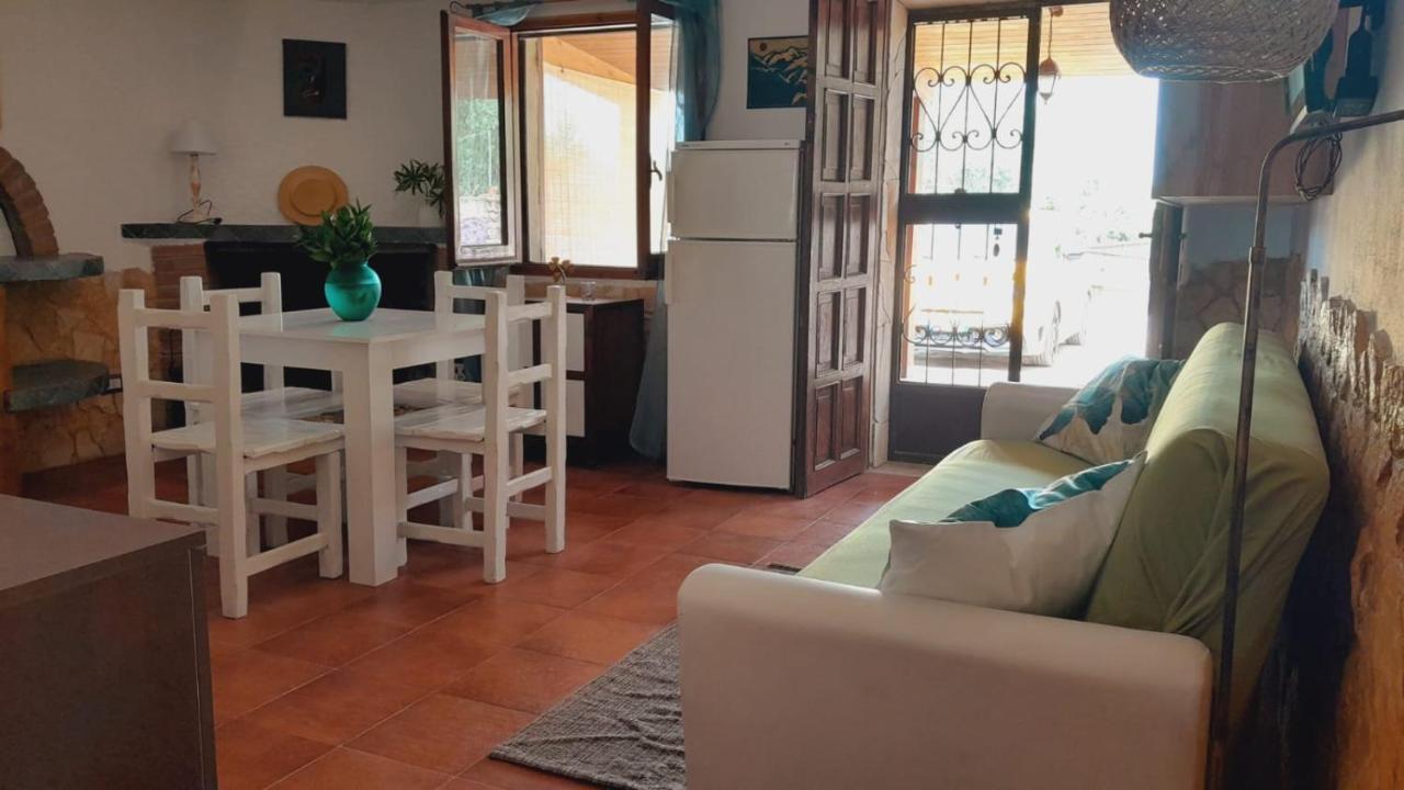 Villa Relax Tra Gli Ulivi Алгеро Екстериор снимка